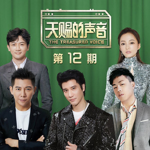 胡桃扒下她的内裤让人摸她
