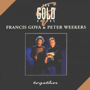 胡桃扒下她的内裤让人摸她
